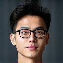 데이터 사이언스 강사 이준호 씨의 사진. 안경을 쓰고 전문적인 미소를 짓고 있다.